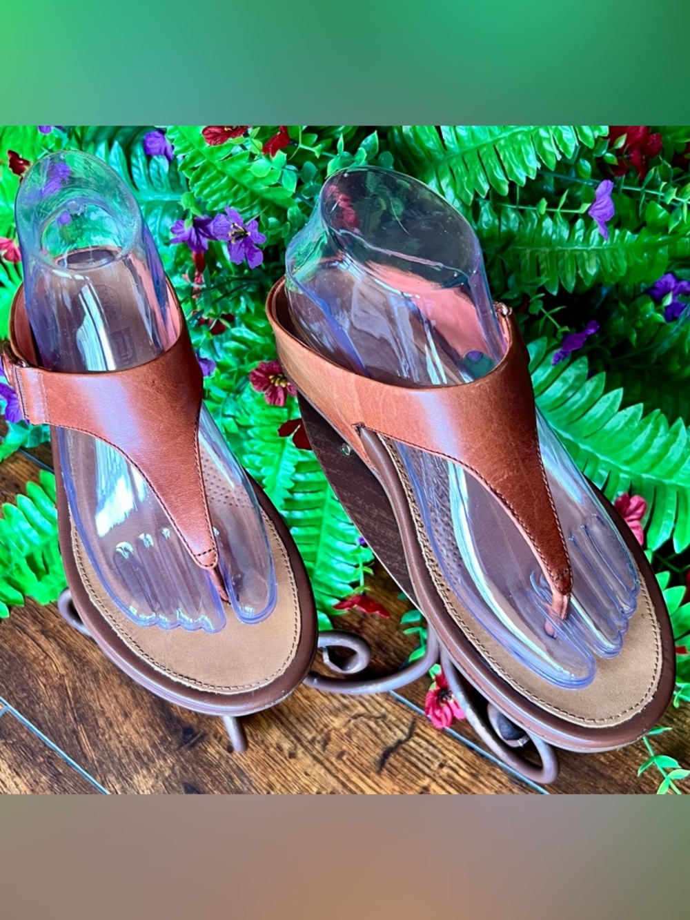 Fitflop Brown Leather Wedge Thong Sandals-Size7